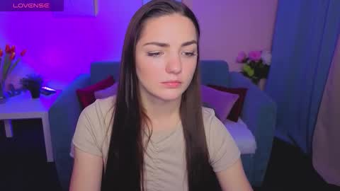 Snapshot of myellaluvs chatting on October 5, 2025, 8:18 pm Ella online show from October 5, 2025, 8:18 pm