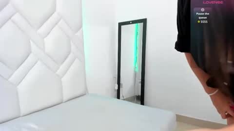 Snapshot of myinnocentwhore chatting on September 25, 2025, 10:02 pm LINDA AND EMILIO online show from September 25, 2025, 10:02 pm