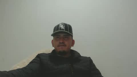 myke_andrade online show from February 25, 2025, 6:03 am