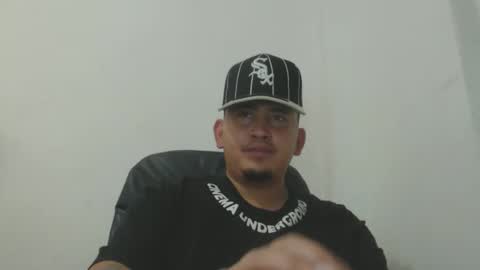 myke_andrade online show from March 11, 2025, 7:03 pm