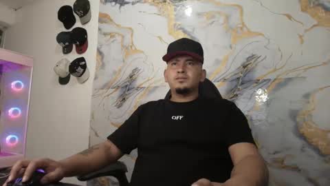 myke_andrade online show from February 10, 2026, 5:55 am