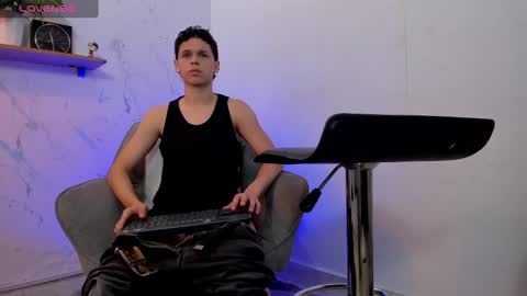 Mykel   online show from October 8, 2025, 3:53 pm