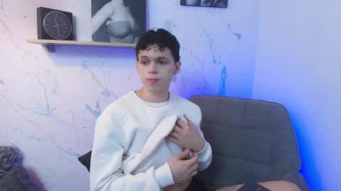 Mykel   online show from November 12, 2025, 2:17 pm