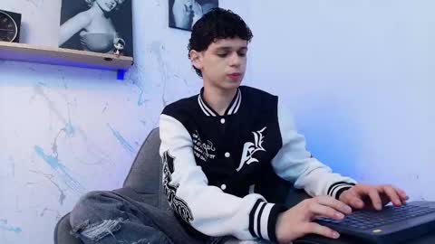 Mykel   online show from January 9, 2026, 3:04 pm