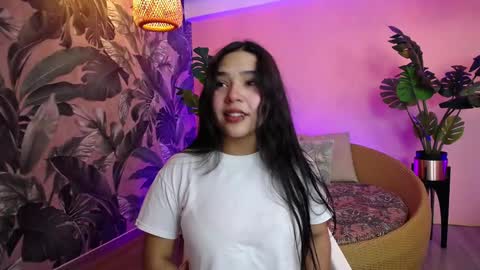 Snapshot of myla_rossi chatting on October 18, 2025, 8:53 pm myla rossi online show from October 18, 2025, 8:53 pm