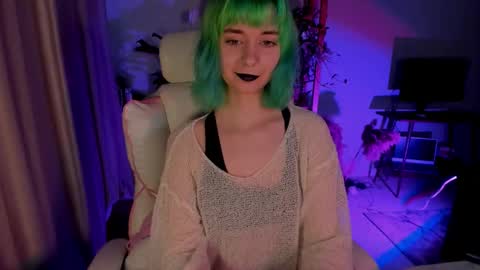 Snapshot of mylaweb chatting on October 4, 2025, 1:58 am MylaFlores online show from October 4, 2025, 1:58 am