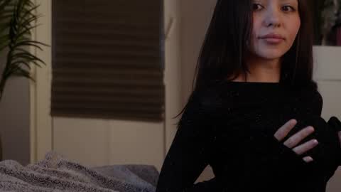 Snapshot of mypassion_ chatting on April 15, 2026, 2:35 pm mypassion_ online show from April 15, 2026, 2:35 pm