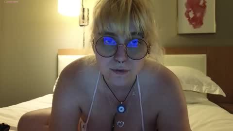 Myrtle Faust online show from January 15, 2026, 4:39 am