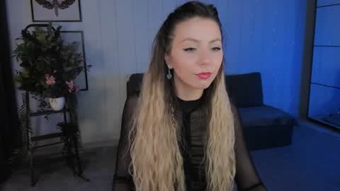 Maria  online show from December 1, 2024, 11:36 pm
