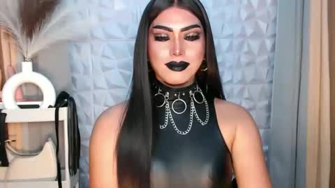 Snapshot of mysterious_diva chatting on September 15, 2025, 5:02 pm SUPPORT GODDESS TRISHA  AND DONT FORGET TO FOLLOW ME online show from September 15, 2025, 5:02 pm