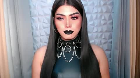 Snapshot of mysterious_diva chatting on October 13, 2025, 9:15 pm SUPPORT GODDESS TRISHA  AND DONT FORGET TO FOLLOW ME online show from October 13, 2025, 9:15 pm