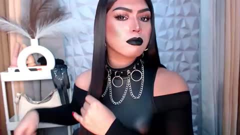 Snapshot of mysterious_diva chatting on October 21, 2025, 7:25 pm SUPPORT GODDESS TRISHA  AND DONT FORGET TO FOLLOW ME online show from October 21, 2025, 7:25 pm
