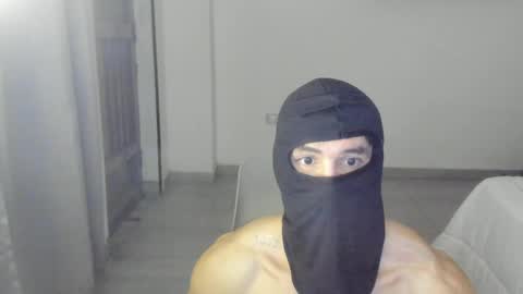 Snapshot of mysterious_muscles chatting on April 16, 2026, 11:40 pm mysterious_muscles online show from April 16, 2026, 11:40 pm