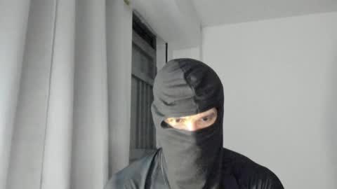 Snapshot of mysterious_muscles chatting on April 23, 2026, 12:12 am mysterious_muscles online show from April 23, 2026, 12:12 am