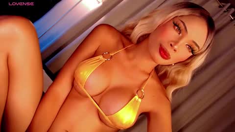 Snapshot of mysterious_olivia chatting on March 10, 2025, 5:54 am Olivia online show from March 10, 2025, 5:54 am