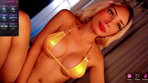 Snapshot of mysterious_olivia chatting on March 11, 2025, 10:40 am Olivia online show from March 11, 2025, 10:40 am