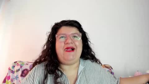 Snapshot of mystery_psique chatting on November 15, 2025, 7:43 pm mystery_psique online show from November 15, 2025, 7:43 pm