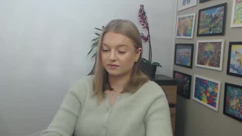 Erica online show from November 9, 2025, 8:12 am