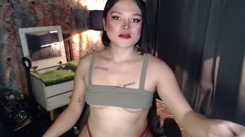 UR GIRL NEXTDOOR online show from February 11, 2025, 4:55 am