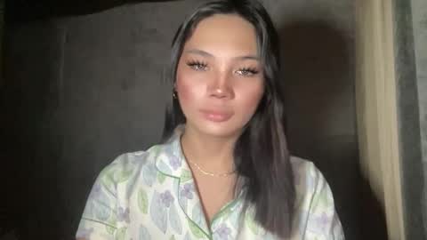 UR GIRL NEXTDOOR online show from February 4, 2026, 2:39 am