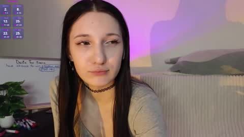 Mia online show from November 29, 2025, 6:33 pm