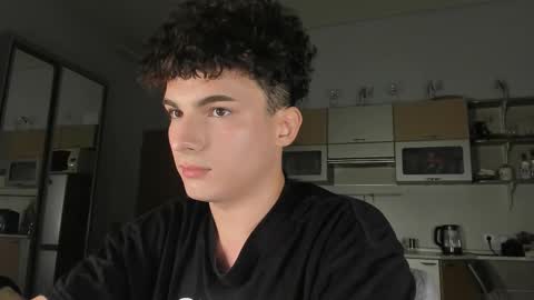 Snapshot of mystic_evan chatting on September 12, 2025, 11:15 pm Evan Brown online show from September 12, 2025, 11:15 pm