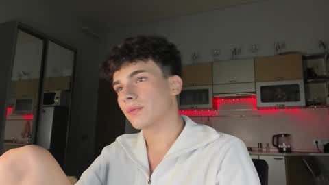 Snapshot of mystic_evan chatting on September 16, 2025, 4:08 pm Evan Brown online show from September 16, 2025, 4:08 pm