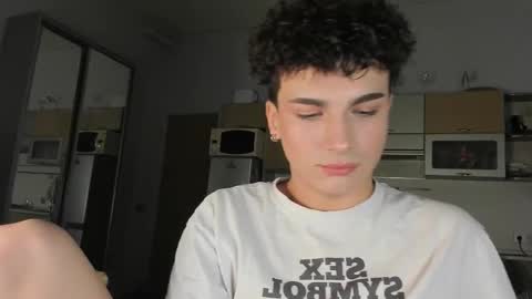 Snapshot of mystic_evan chatting on September 17, 2025, 12:18 pm Evan Brown online show from September 17, 2025, 12:18 pm