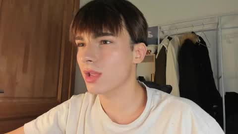 Snapshot of mystic_evan chatting on October 20, 2025, 8:31 pm Evan Brown online show from October 20, 2025, 8:31 pm