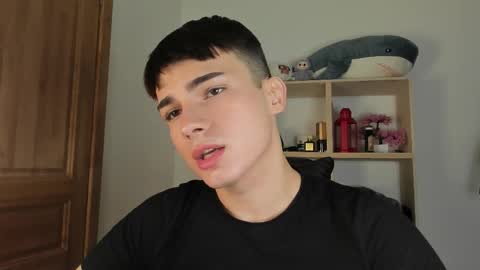 Snapshot of mystic_evan chatting on October 26, 2025, 11:09 pm Evan Brown online show from October 26, 2025, 11:09 pm