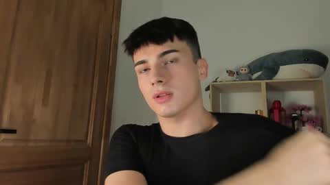 Snapshot of mystic_evan chatting on October 28, 2025, 12:36 am Evan Brown online show from October 28, 2025, 12:36 am