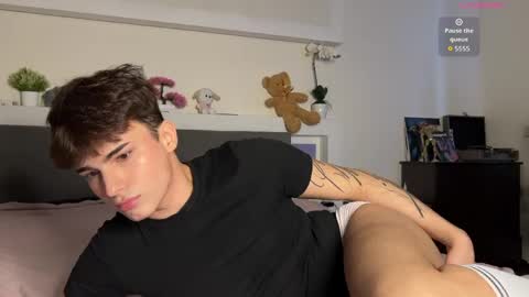 Snapshot of mystic_evan chatting on April 18, 2026, 5:17 pm Evan Brown online show from April 18, 2026, 5:17 pm