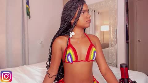 Julieth  online show from December 3, 2025, 4:53 am