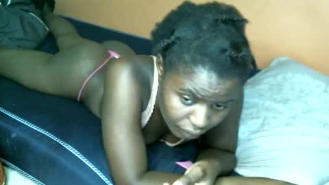 Snapshot of mystic_linna chatting on February 19, 2025, 6:43 pm mystic_linna online show from February 19, 2025, 6:43 pm