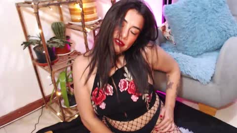 Zoe online show from February 4, 2026, 1:00 am