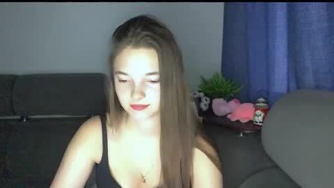 Leya online show from November 19, 2025, 12:05 pm