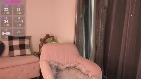 Snapshot of mysticxkitty chatting on January 6, 2025, 2:03 pm Kamile Get to know me better Subscribe to my OnlyFans Mysticxkitty online show from January 6, 2025, 2:03 pm