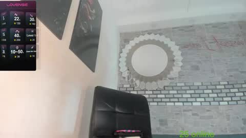          online show from November 4, 2025, 12:59 pm