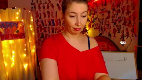 Snapshot of mystydew chatting on January 29, 2025, 1:38 pm MystyDew online show from January 29, 2025, 1:38 pm