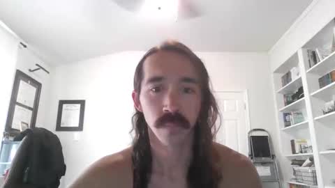 mythrowawayatx online show from October 26, 2025, 3:07 pm