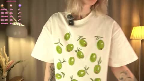 Olivia or just olive online show from March 12, 2026, 7:31 pm