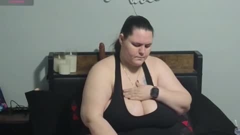 Mzjuicybootay online show from May 15, 2026, 11:06 am