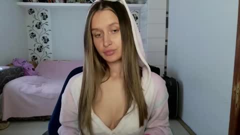 Snapshot of n0names chatting on September 25, 2025, 2:32 pm Eva online show from September 25, 2025, 2:32 pm