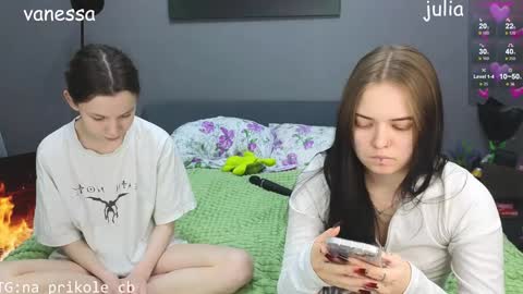 Vanessa and Julia  online show from December 11, 2024, 10:16 pm
