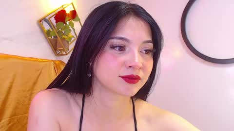 naamah_b online show from January 22, 2025, 1:53 pm