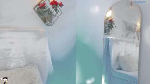 Snapshot of naamah_b chatting on October 7, 2025, 1:52 pm naamah_b online show from October 7, 2025, 1:52 pm