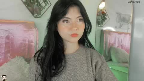 Snapshot of naamah_b chatting on October 13, 2025, 2:06 pm naamah_b online show from October 13, 2025, 2:06 pm