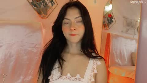 Snapshot of naamah_b chatting on October 25, 2025, 1:51 pm naamah_b online show from October 25, 2025, 1:51 pm