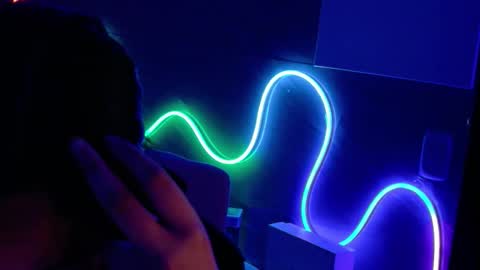 naaomi_cute online show from October 15, 2025, 1:28 am