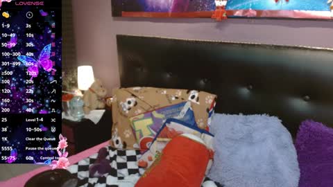 nadia_84 online show from December 7, 2024, 3:25 am